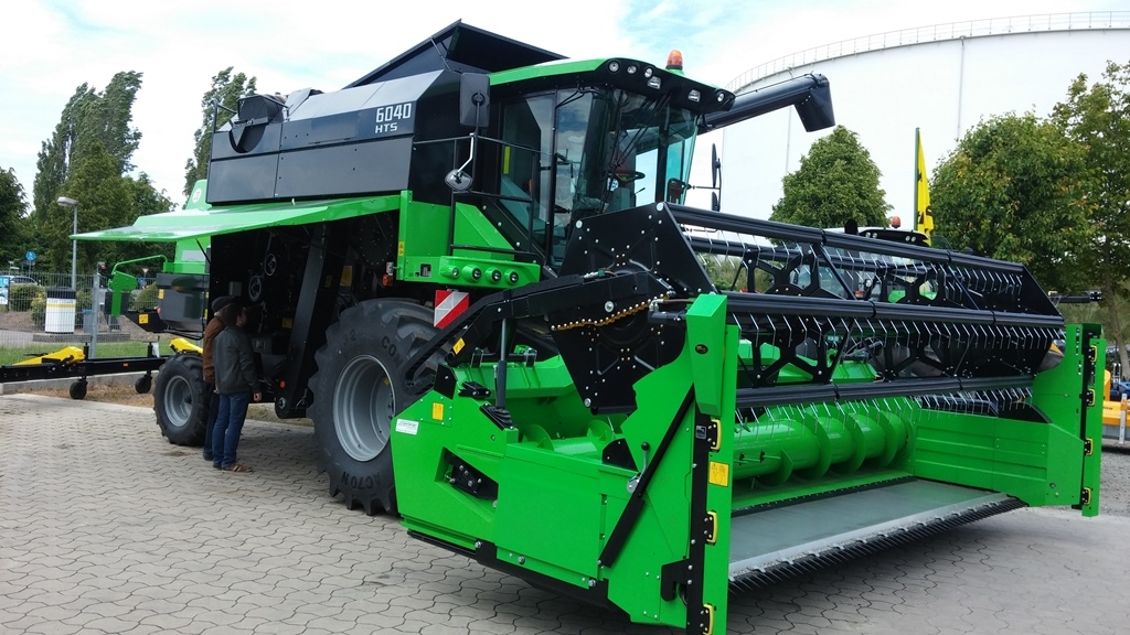 https://www.buchheister-landmaschinen.de/cache/vs_32015 Fruehjahrsschau Calenberger Landtechnik_20150531_143839.jpg